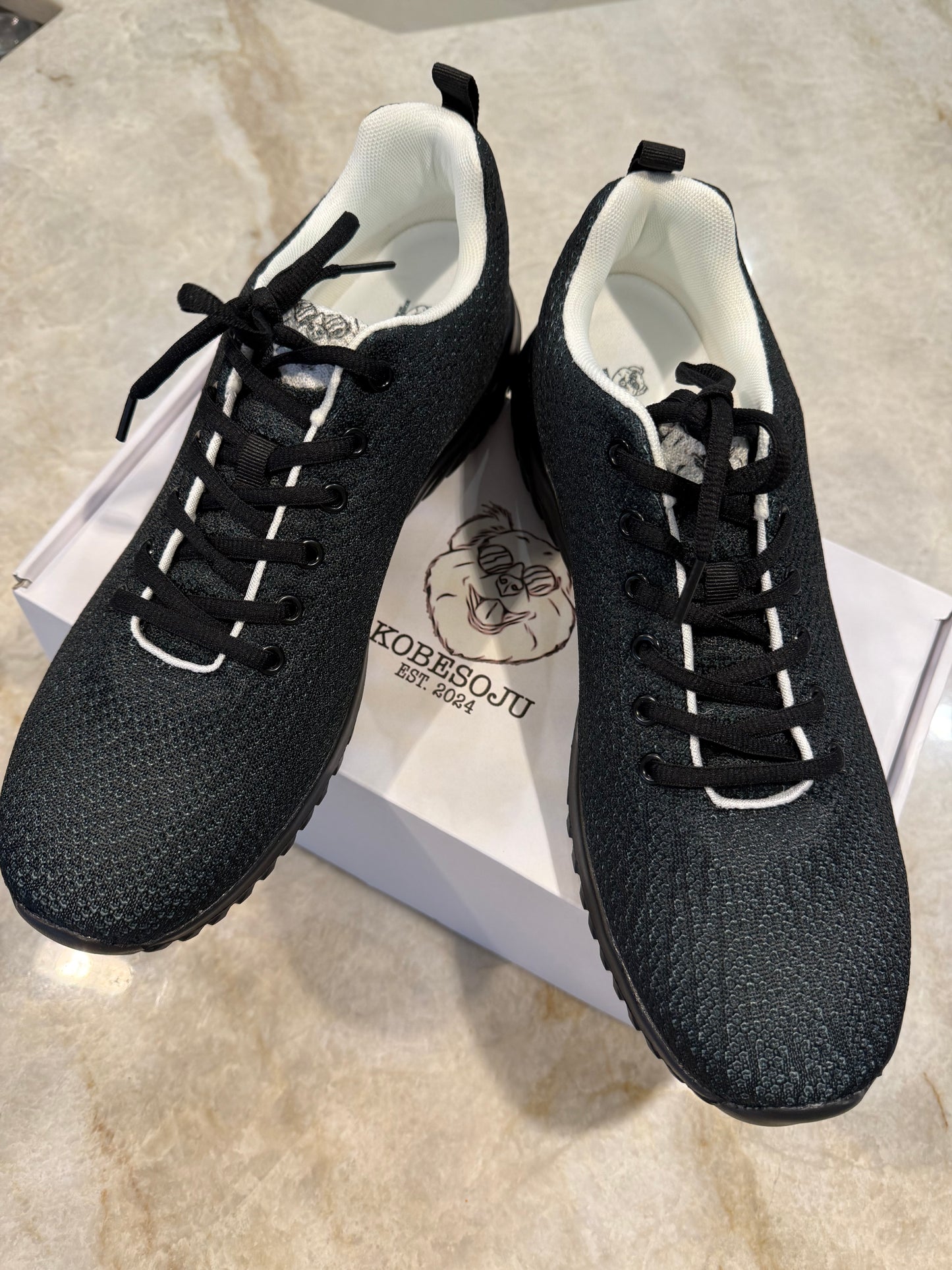 KOBESOJU Noir Men’s athletic shoes